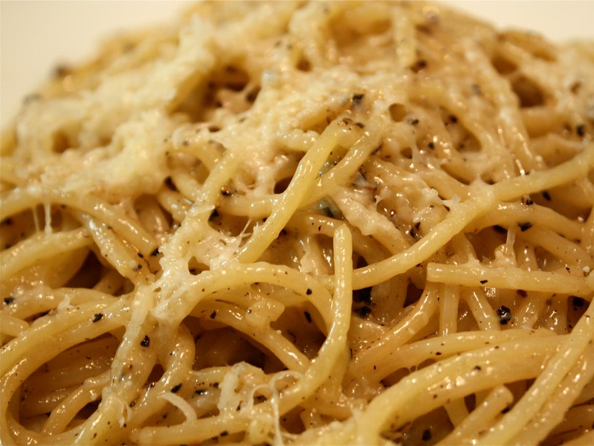 Preparing spaghetti cacio e pepe at home gives you the chance to make this classic recipe the traditional way.